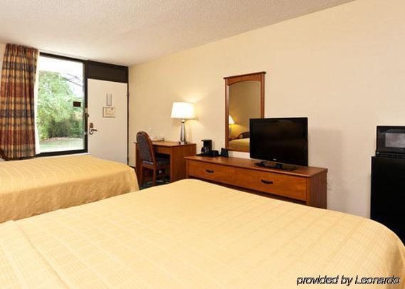 Quality Inn Tupelo Habitación foto